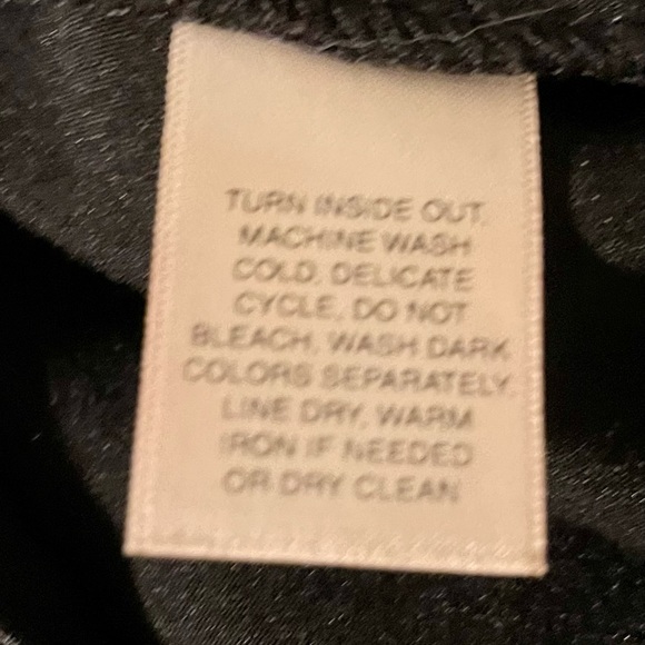 White House Black Market Crepe Shorts Black size 4 - Picture 4 of 4